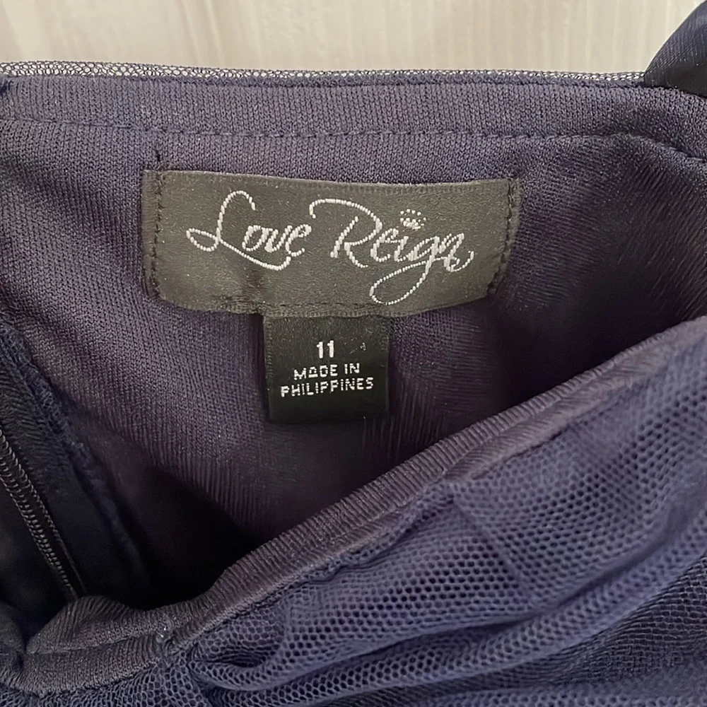 LOVE REIGN Navy Prom dress - Picture 5 of 5
